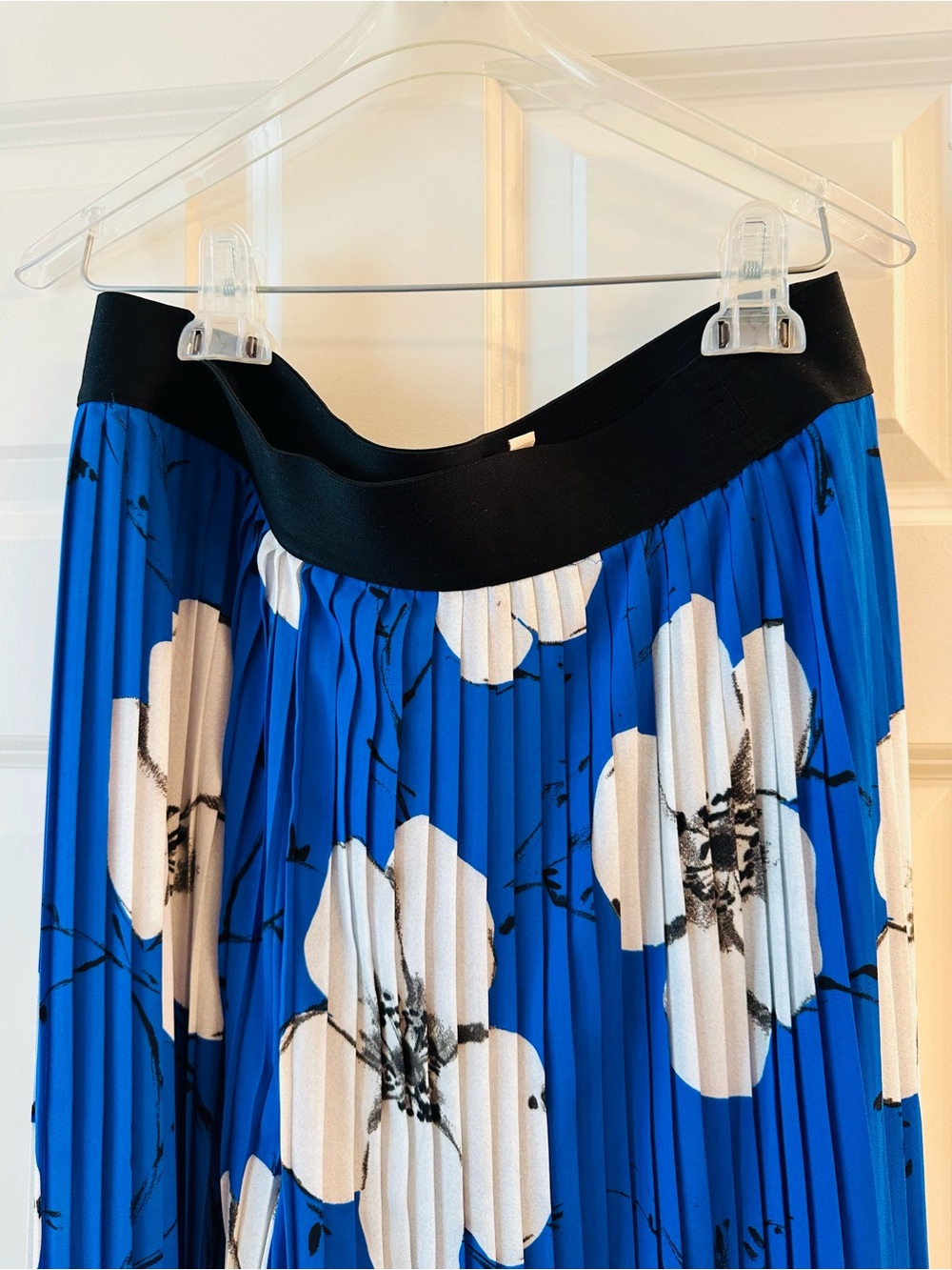 Chico's Blue Pleated Floral Ankle Palazzo Midi Pants with Black Waistband